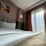 Doanesia Premium & Hotel 4*