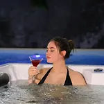 Hotel Doanesia Premium & Mezez