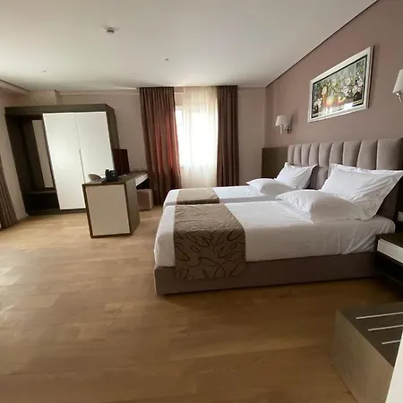 Hotel Doanesia Premium & Tirana