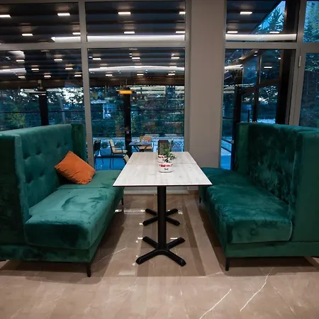 Doanesia Premium & ホテル