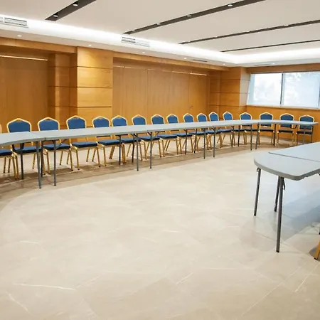 Hotel Doanesia Premium & Tirana
