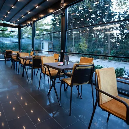 Doanesia Premium & Hotel Tirana