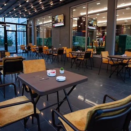 Hotel Doanesia Premium & Tirana
