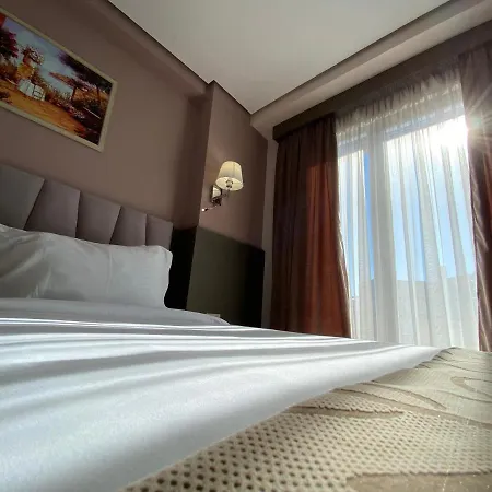 Doanesia Premium & Hotel 4*