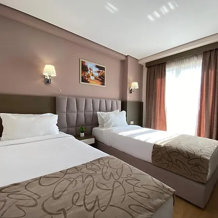 Ξενοδοχείο Doanesia Premium & 4*