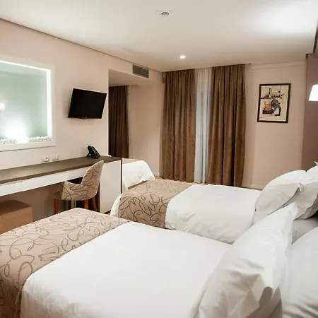 فندق Doanesia Premium &