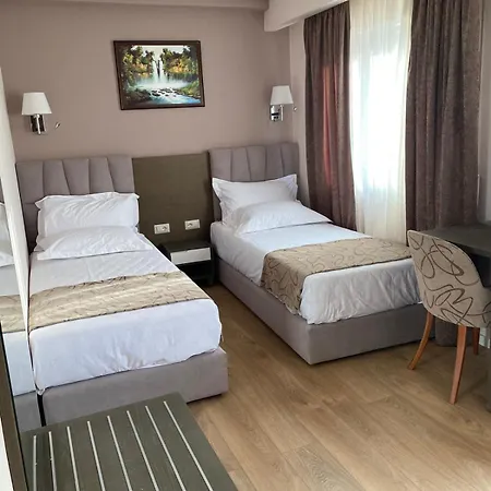 ホテル Doanesia Premium & 4*