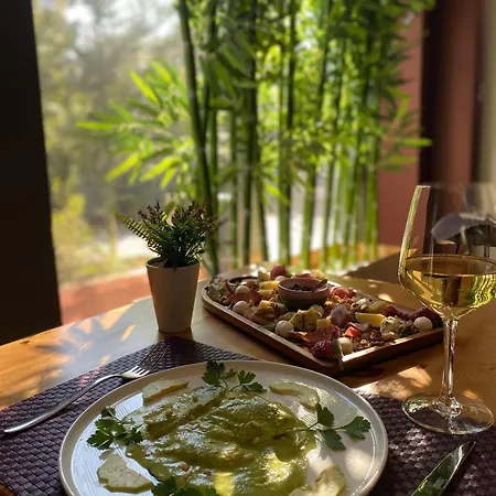 Doanesia Premium & ホテル 4*