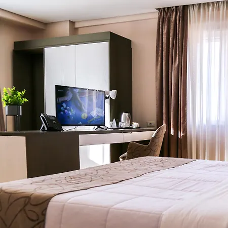 Doanesia Premium & Hotel 4*