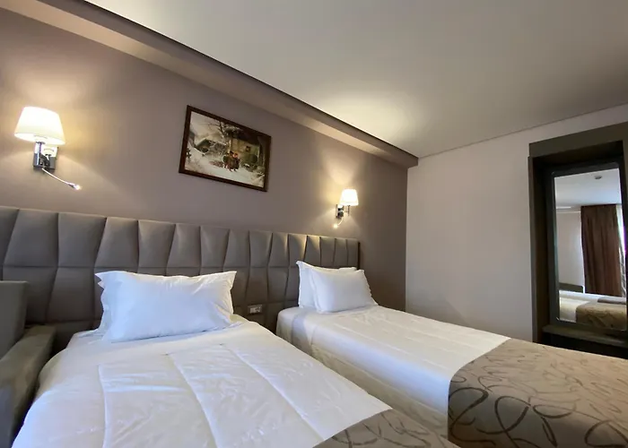 Doanesia Premium & فندق 4*