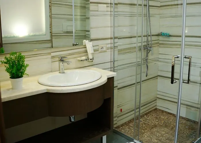 Doanesia Premium & 4* Mezez