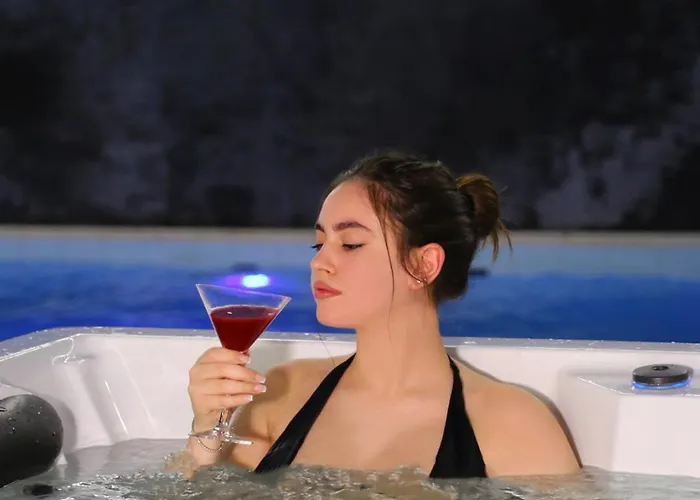 فندق Doanesia Premium & Mezez